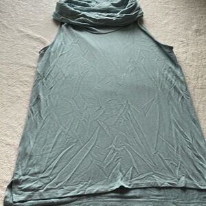 Loft Lou and Gray turtleneck